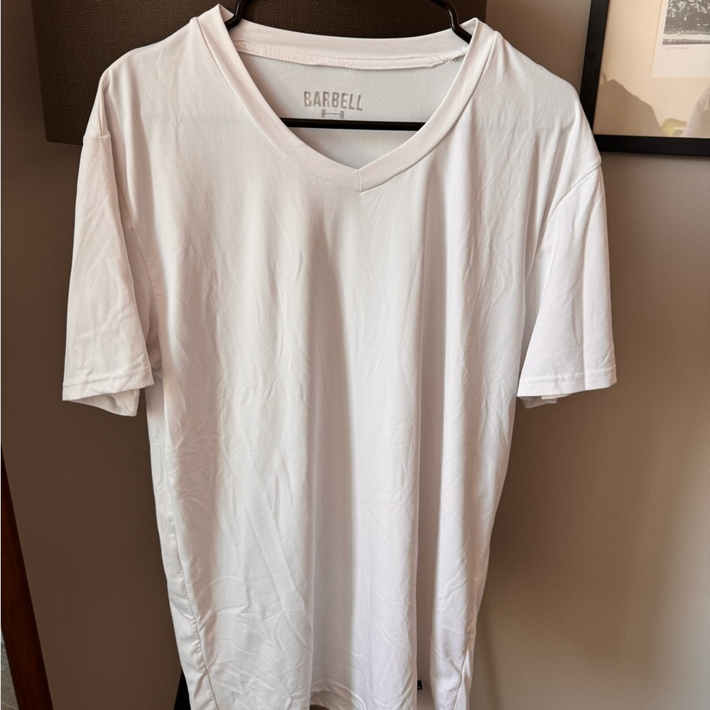 Barbell apparel V-neck athletic stretch shirt - Size Large
